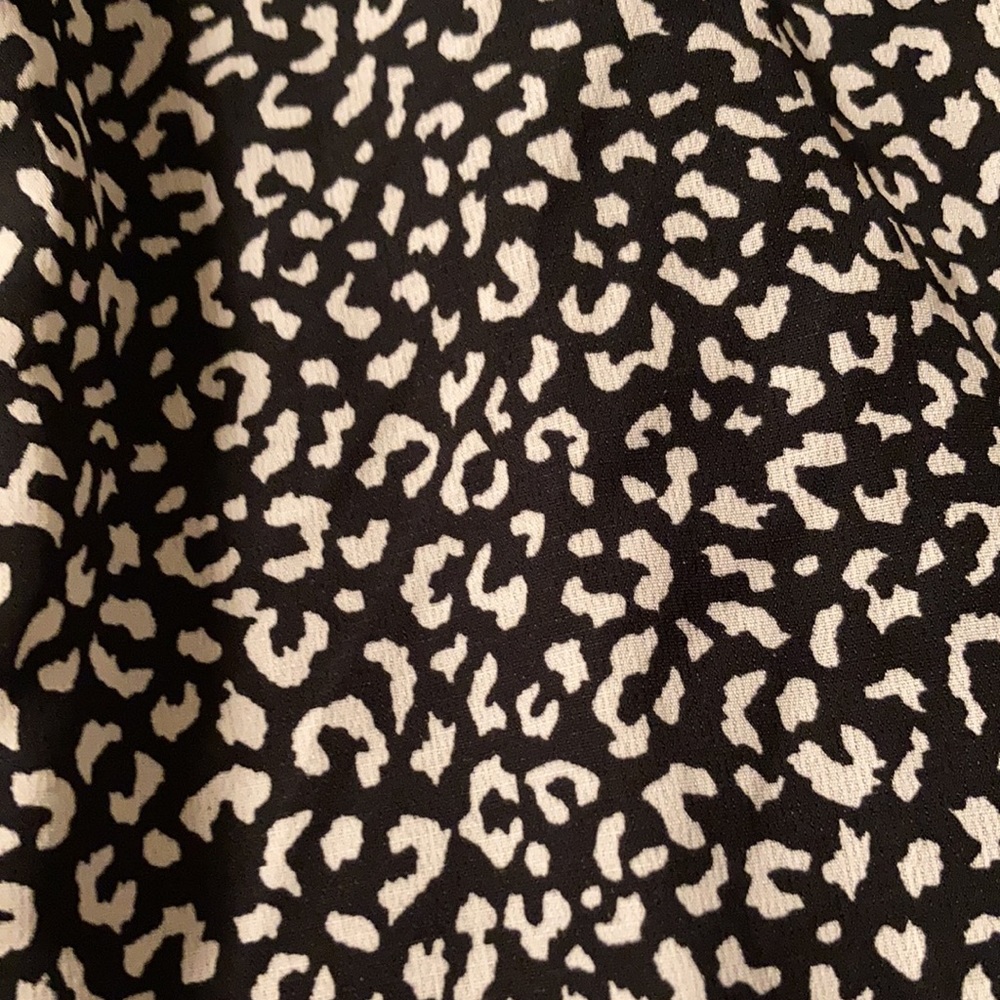 Sleeveless top - Picture 2 of 6